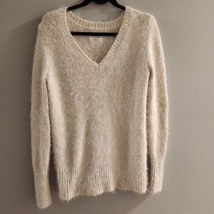 SoFt Abercrombie & Fitch Sweater with gold metallic thread Large stretchy